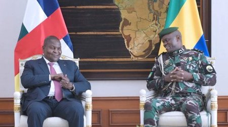 Transition au Gabon : Brice Oligui Nguema a reçu le président centrafricain, émissaire de la CEEAC
