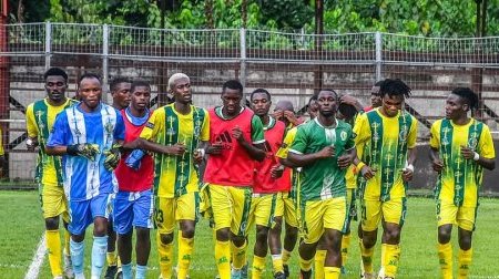 National Foot 2 : 12 buts et des surprises pour la 7e journée
