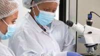 Covid-19&nbsp;: Six pays africains auront leur propre unité de production de vaccin ARNm
