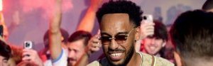 Pierre-Emerick Aubameyang fait son retour à Marseille sous les acclamations
