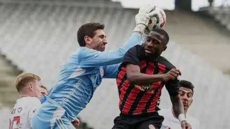 Süper Lig&nbsp;: Shavy Babicka débloque son compteur de buts avec Fatih Karagümrük
