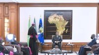 Ali Bongo échange avec l’ambassadeur du Gabon près le Saint-Siège
