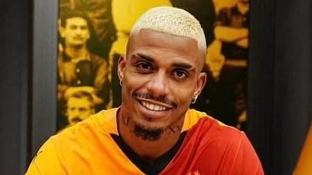 Turquie : L’attaquant gabonais Mario Lemina signe son retour à Galatasaray
