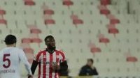 Turquie : Aaron Appindangoyé et Sivasspor arrachent un nul face à Hatayspor
 Turquie : Aaron Appindangoyé et Sivasspor arrachent un nul face à Hatayspor