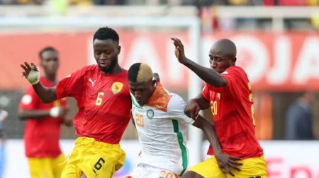CHAN 2024 : la Guinée s’impose avec rigueur, l’Algérie déroule face à l’Ouganda
