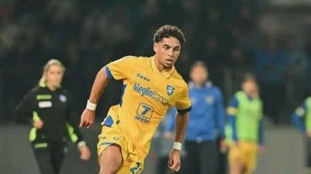 Serie B : Anthony Oyono XXL face à la Juve Stabia, la Panthère rugit avant la CAN
