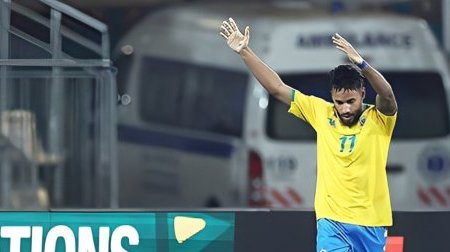 Éliminatoires Mondial 2026 : Jim Allevinah forfait contre les Seychelles
