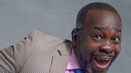 Defunzu transforme l’Ambassade en temple du rire : inauguration le 17 août à Ambowè
