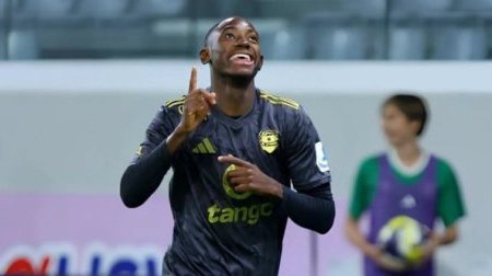 Chypre : Junior Effaghe participe au festival offensif de l’Aris Limassol (4-0) !
