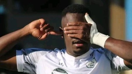 Ligue 1 algérienne&nbsp;: Randy Essang-Matouti offre la victoire à l’USM Khenchela face au Paradou AC
