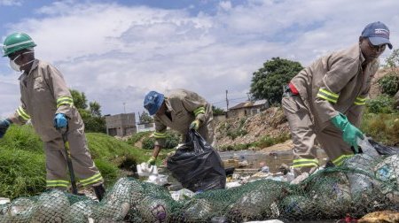 Ajournées sans parvenir à un accord, les négociations sur la pollution plastique se poursuivront en 2025
