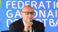 La FIFA ordonne au Gabon de payer de grosses indemnités à l’ancien coach des Panthères Patrice Neveu
