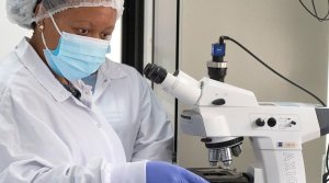 Covid-19&nbsp;: Six pays africains auront leur propre unité de production de vaccin ARNm