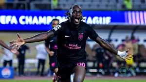De la N3 à Old Trafford&nbsp;: Orphé Mbina, six ans pour toucher son rêve européen