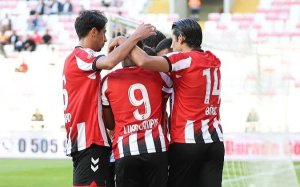 Turquie&nbsp;: Appindangoyé et Sivasspor renversés en quatre minutes par Batman Petrolspor