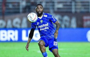 Levy Madinda débloque son compteur de but en Indonésie après un long passage à vide