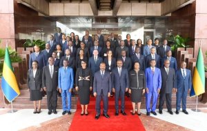Pourquoi un remaniement gouvernemental est-il envisagé au Gabon&nbsp;?
