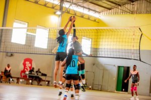 Les ténors du volleyball gabonais brillent lors de la Coupe de début de saison