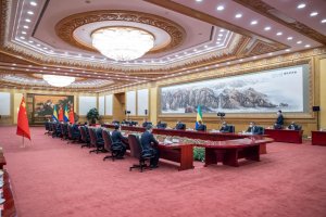 La Chine et le Gabon renforcent leurs liens vers un partenariat stratégique global de coopération&nbsp;