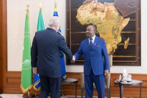 Ali Bongo échange avec le président du Conseil d’investissement des entreprises du Commonwealth