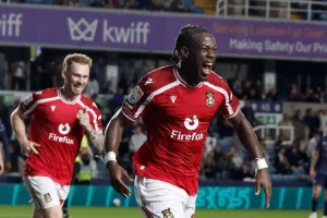 Championship&nbsp;: Jacques Ekomié provoque le but victorieux de Wrexham face à Southampton