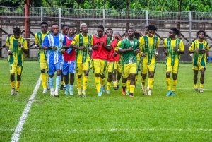 National Foot 2&nbsp;: 12 buts et des surprises pour la 7e journée